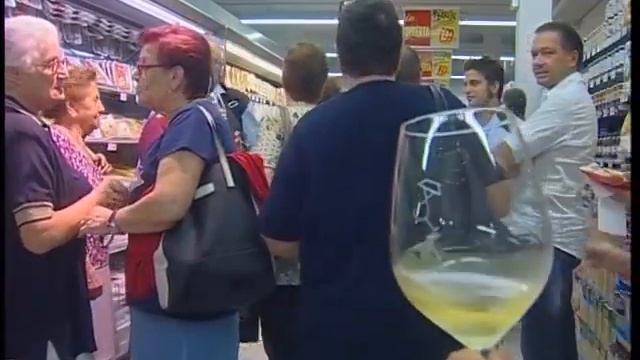 NUOVO DESPAR A TRIESTE VIA BAIAMONTI ANGOLO GALLERIA FORAGGI смотреть онлайн