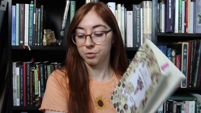 Plant Magic Book Recommendations | Part 2 смотреть онлайн