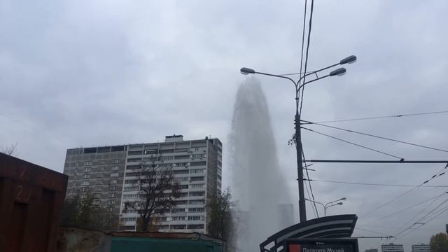 The accident, fountain, Shchelkovo highway, Moscow, 10.24.16. смотреть онлайн