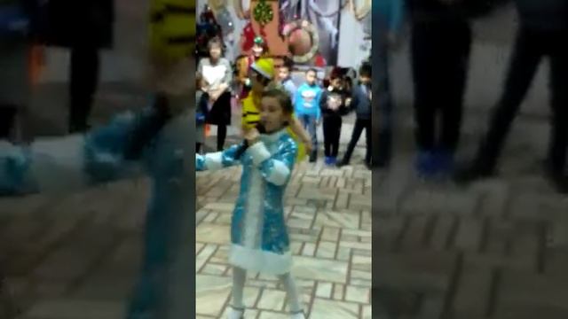 Риана Омск 28'12'2019.Дк Дружба смотреть онлайн