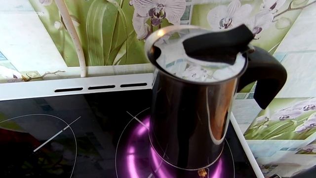 Варим кофе в гейзерной кофеварке смотреть онлайн