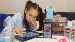 АЙПАД Против СКЕТЧБУКА? РИСУЕМ МЕМЫ ?