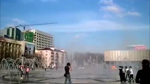 Музыкальный фонтан на Театральной площади в Краснодаре смотреть онлайн