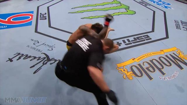 Tony Ferguson vs. Charles Oliveira prediction | UFC 256 breakdown смотреть онлайн