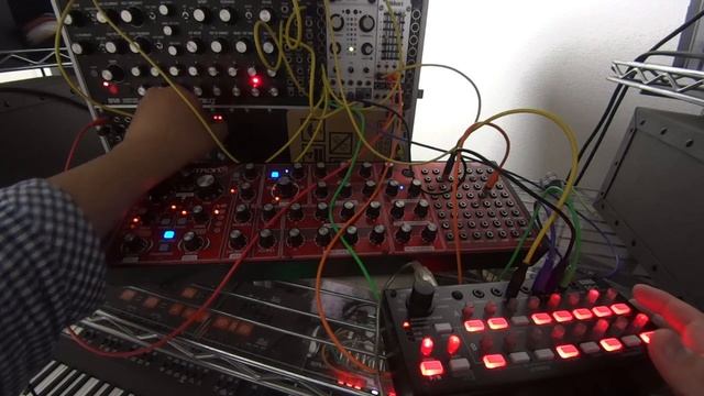 Endorfin.es queen of pentacles and Behringer neutron others techno sessions смотреть онлайн