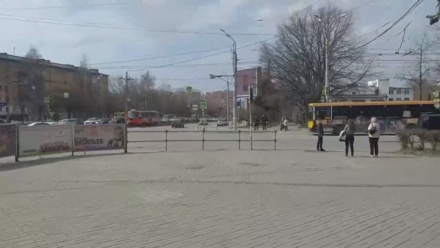 Приезд полпреда ПФО в Ижевск. Кортеж 13.04.2019 смотреть онлайн