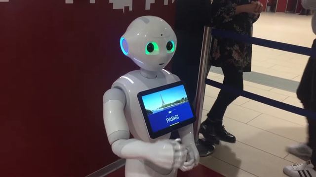 Aeroporto di Bologna: un minuto e mezzo con Pepper смотреть онлайн