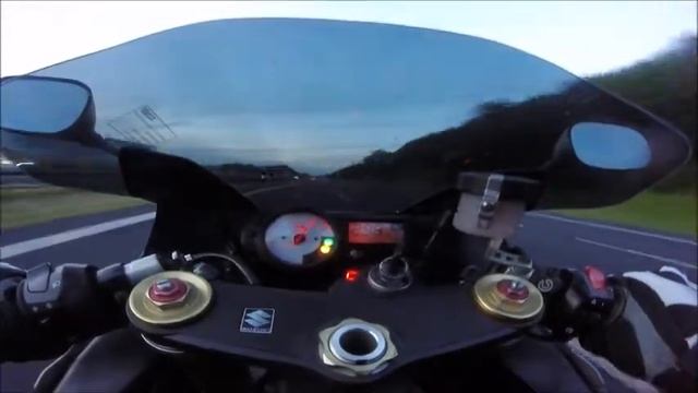Suzuki GSXR 1000 top Speed смотреть онлайн