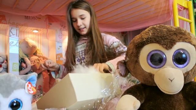 Мои подарки на день рождения? Что мне подарили. Что подарить девочке на др или подруге смотреть онлайн