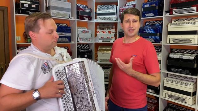По многочисленным просьбам! Бутусов и Хардиков пацаны из Воронежа, покорившие Москву поют для Вас! смотреть онлайн