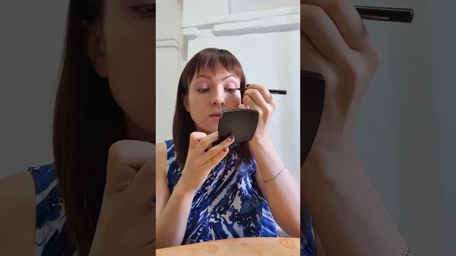 Рассыпчатые тени- пигмент для век от Avon с аутлета?2 оттенка смотреть онлайн