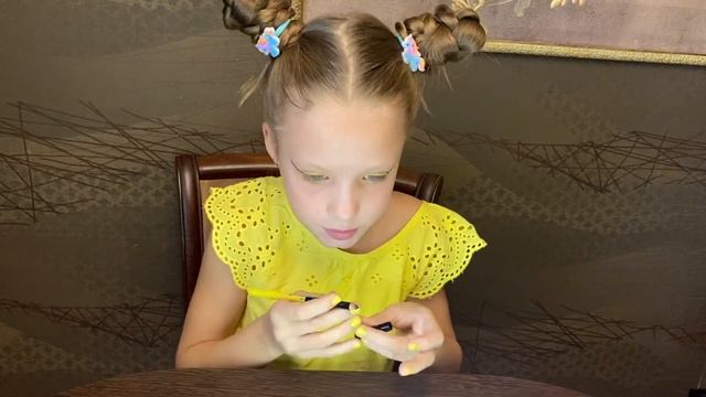 Макияж "Радужный" (Желтый день) смотреть онлайн