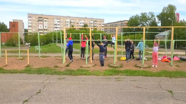 Как девочки выиграли в ФУТБОЛ у парней. смотреть онлайн