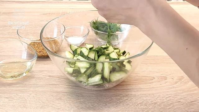 Супер нежный САЛАТ С КУРИНЫМ ФИЛЕ. По настоящему ОБАЛДЕННЫЙ! | Вкусные идеи смотреть онлайн