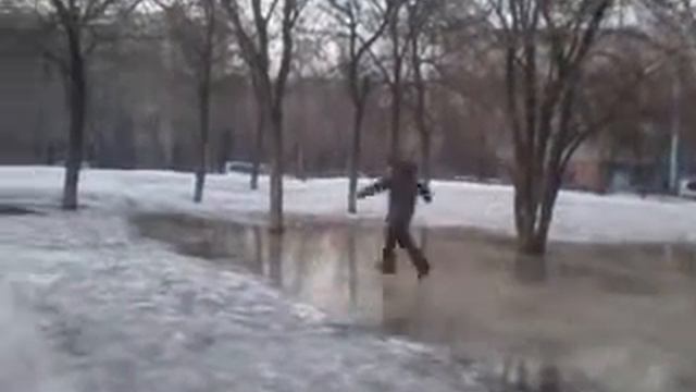 теперь все ноги мокрые :D смотреть онлайн