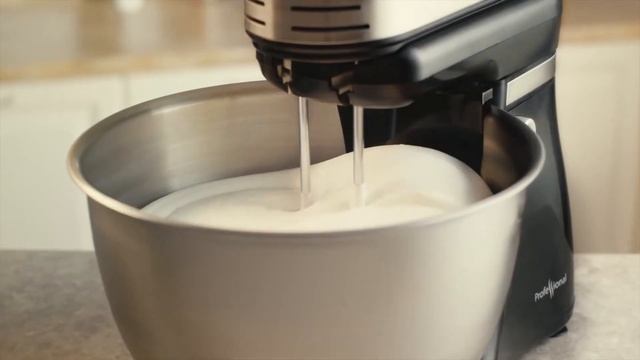 Рекламный ролик Vitek (2019) 3D миксер . "Новый любимец в вашем доме". смотреть онлайн