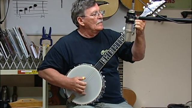 Somewhere over the Rainbow on a 10 string banjo смотреть онлайн