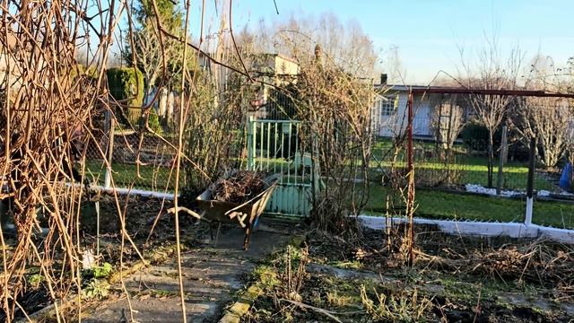 VLOG#18/2 ☕ZNALAZŁAM TAKI KNIF/ MIERZYMY Z RESERVED I H&M /RUSZYŁY PRACE OGRÓDKOWE