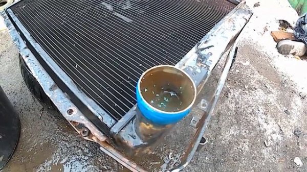 Бизнес на спецтехнике. Промывка радиатора. Метод действенный, но проблема не решена.