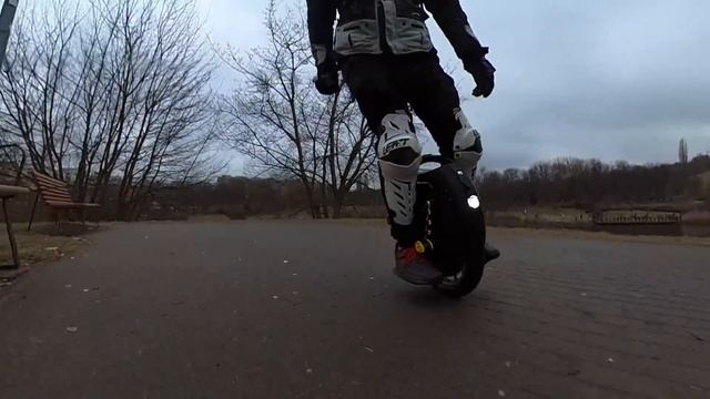 King-Song 18L 2022 Review - Amazing All Rounder смотреть онлайн