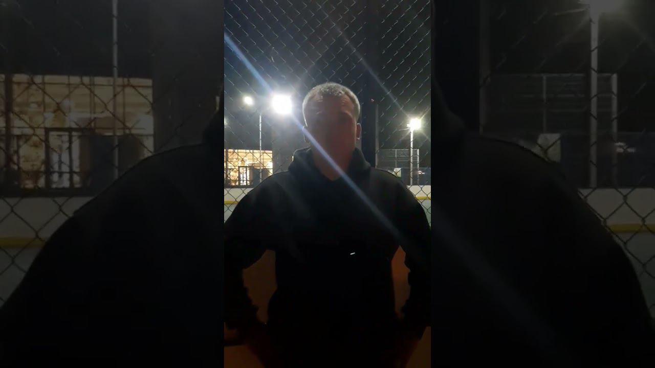 Пенсионеры голову забыли Футбол.Бикор, мы идём за тобой смотреть онлайн