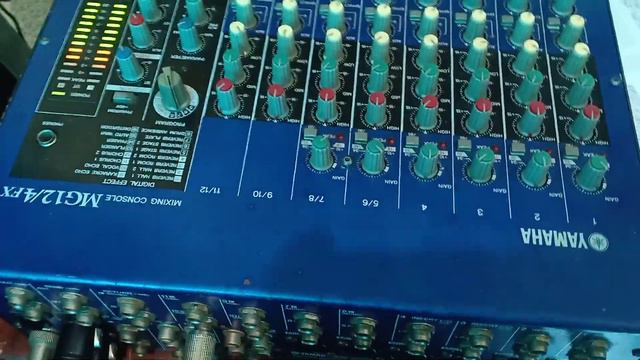 mixer bãi Indonesia Yamaha mg12/4fx echo rever cực hay giá 2 triệu về là show cực hay 0944765483 смотреть онлайн