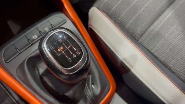 KIA STONIC 1.6 CRDI DRIVE смотреть онлайн