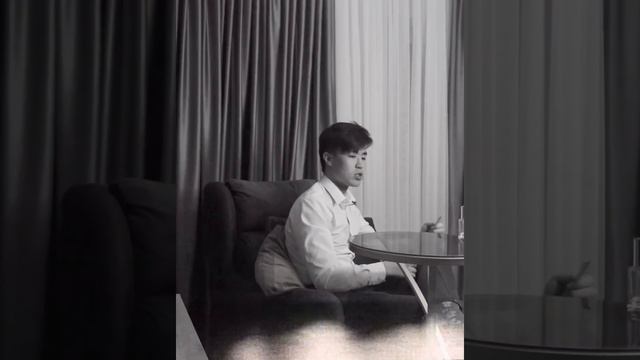 У меня потели ладони, и я думал: «Лишь бы ей понравилось» смотреть онлайн