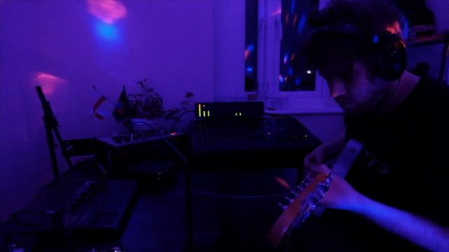 Analog Home Studio // Psychedelic, alt, bedroom pop // 8-track cassette recorder - Tascam 688. смотреть онлайн