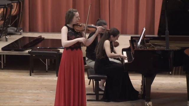 Pianist page turning TOP 1 fail смотреть онлайн