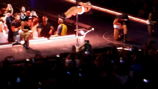 Madonna - Holy Water & Vogue - Rebel Heart Tour - Washington D.C. смотреть онлайн