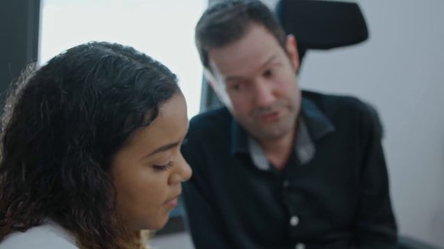ALS patient empowers research teams #BetterWaysToWork смотреть онлайн