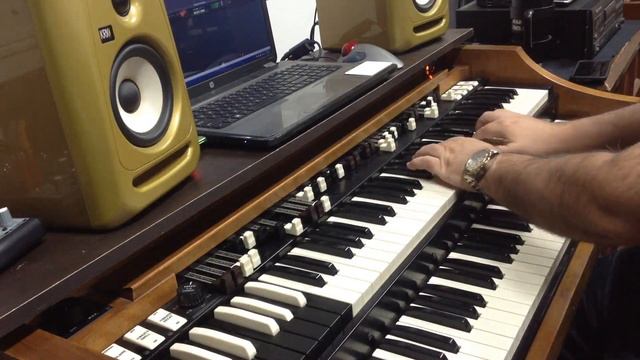 Samba Pa Ti (Santana) HAMMOND A100 - Omar Garcia смотреть онлайн