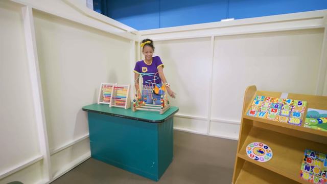 Meekah Visits An Indoor Playground | 1 HOUR OF MEEKAH! | Educational Videos For Kids