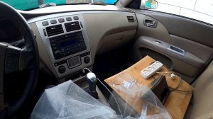 Клеем потолок в машине, новый способ без обойного клея, ровно и без пятен