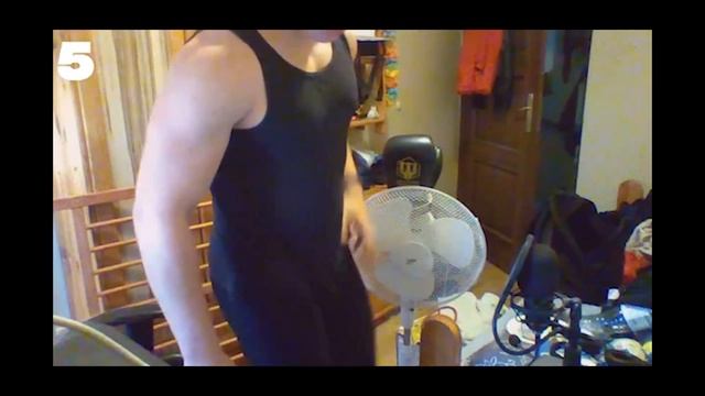 8 BIEDNYCH vs 1 UKRYTY BOGACZ