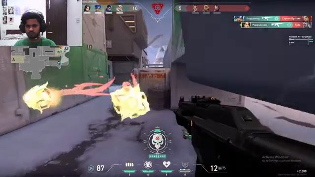 Valorant funny gameplay live with Ayush Plays смотреть онлайн
