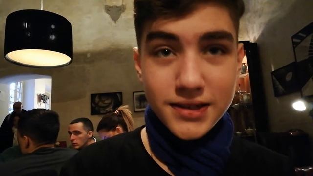 ИТАЛЬЯНЕЦ ЗАШЁЛ В РЕСТОРАН ФЛОРЕНЦИИ! ПЛЮСЫ И Минусы! смотреть онлайн