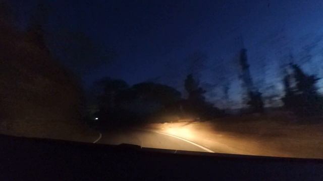 Спуск по серпантину с Везувия смотреть онлайн
