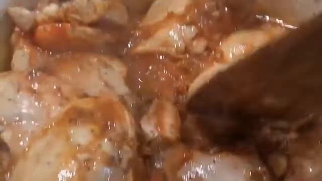 Курица тушеная с томатным соусом - просто тает во рту! Съедается мгновенно смотреть онлайн