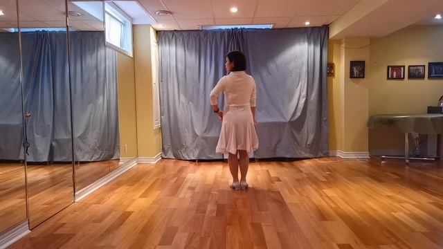 Latin Lambada Line Dance - Walk Thru & Demo смотреть онлайн