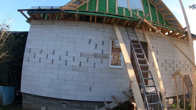 Сделал строительные леса из простых досок и отходов! смотреть онлайн