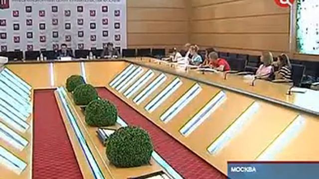 newstube ru В Москве в 5 раз снижено количество обязательных госуслуг смотреть онлайн