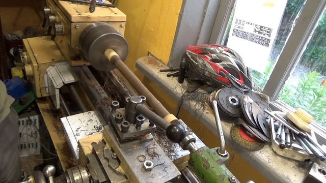 Обрабатываю эбонит.. если бы сталь так обрабатывалась.. смотреть онлайн