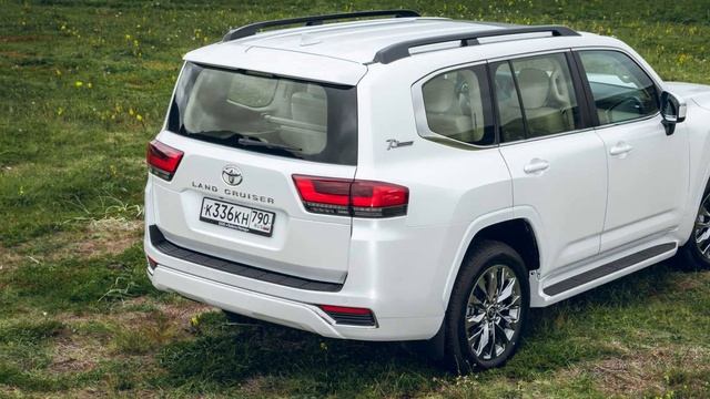 toyota land cruiser 2023 interior смотреть онлайн