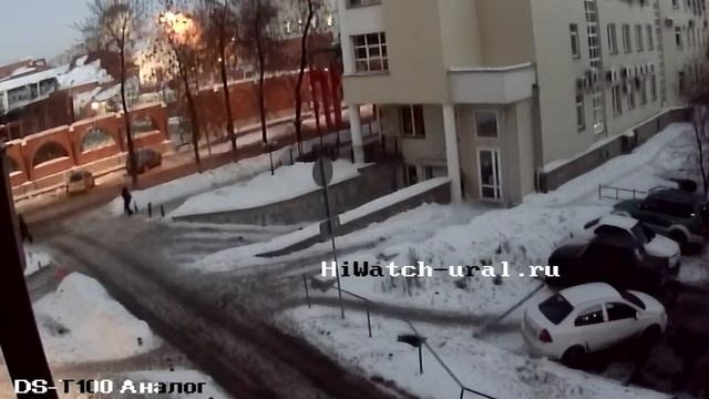 HiWatch DS-T100 Аналоговый режим сумрак (Функция шумо-подавления в среднем положение) смотреть онлайн