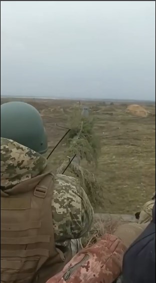 Суровый хохляцкий спецназ. Атака смотреть онлайн