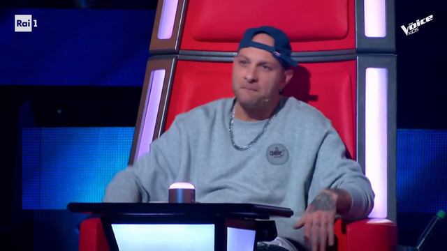 Ranya canta Adele e conquista Clementino | The Voice Kids Italy | Blind Auditions смотреть онлайн