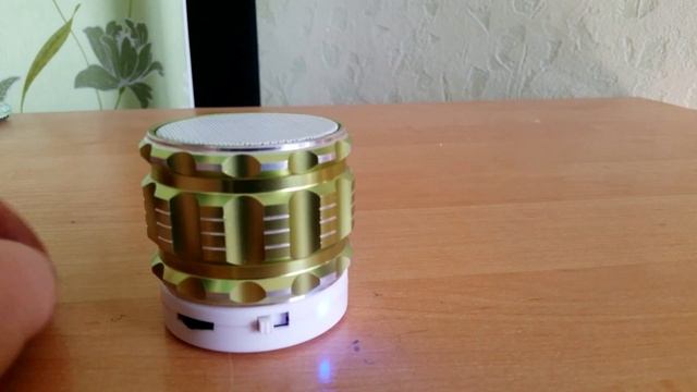 Bluetooth колонка , JBL mini смотреть онлайн
