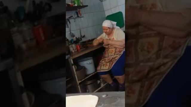 Баба таня и свинные уши! смотреть онлайн